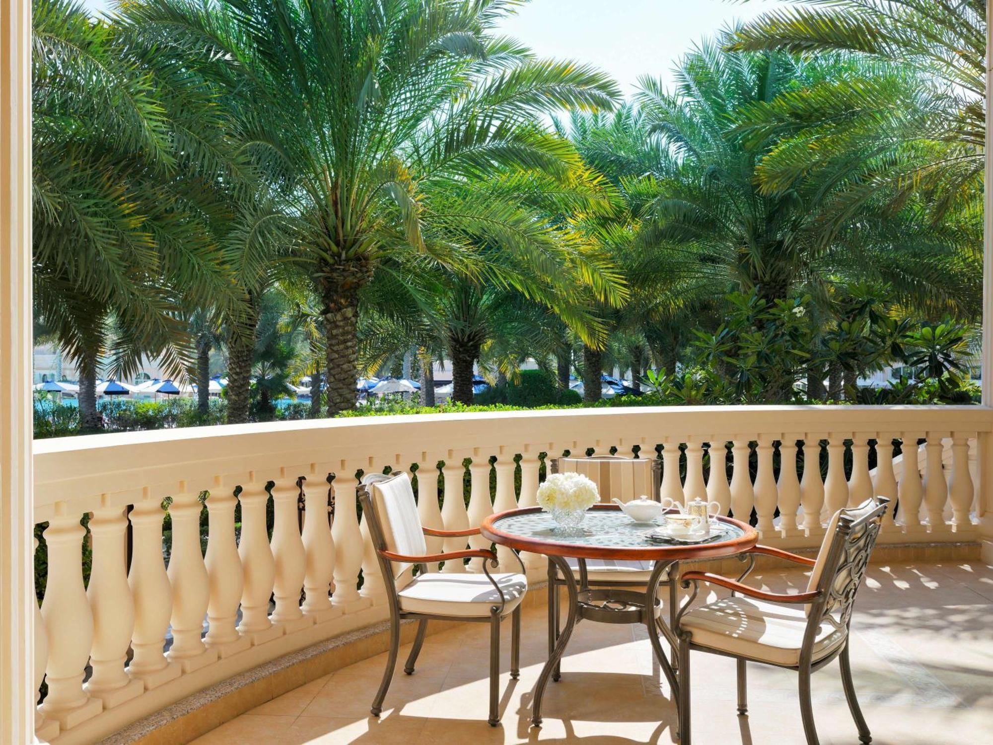 Raffles The Palm Hotel Dubai Exterior photo