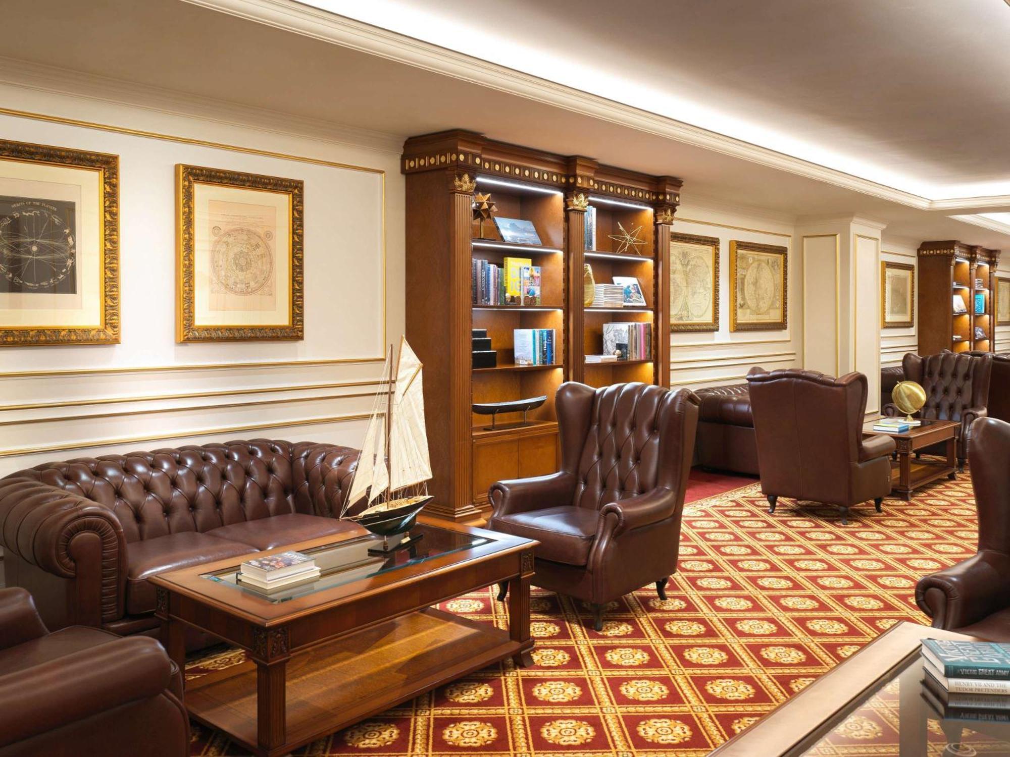 Raffles The Palm Hotel Dubai Exterior photo The library