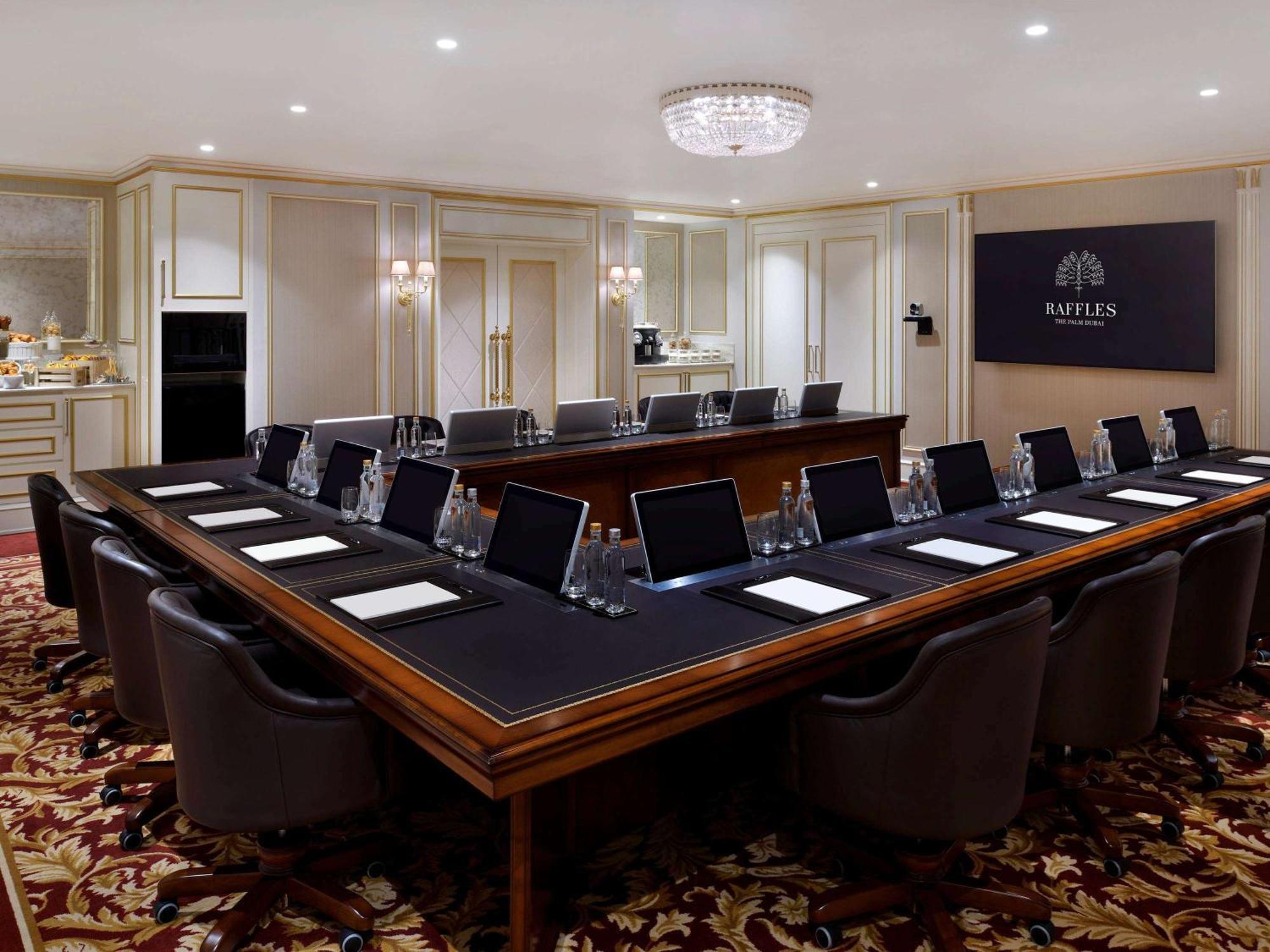 Raffles The Palm Hotel Dubai Exterior photo The Boardroom
