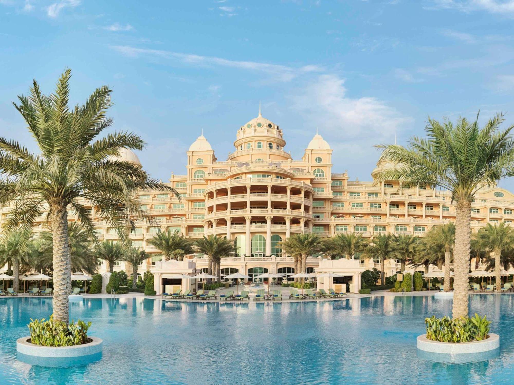 Raffles The Palm Hotel Dubai Exterior photo The Atlantis Hotel