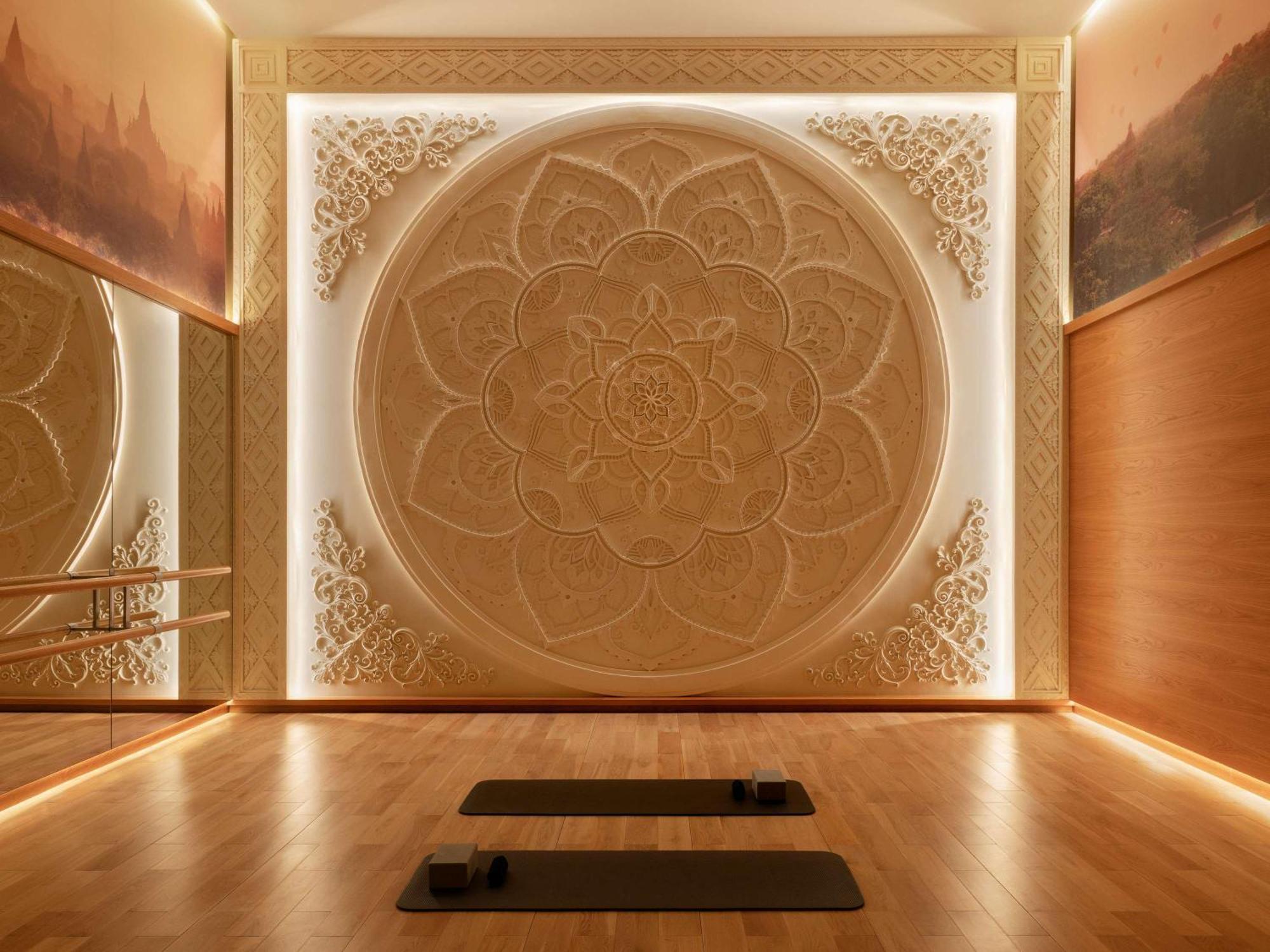 Raffles The Palm Hotel Dubai Exterior photo The interior of the meditation room