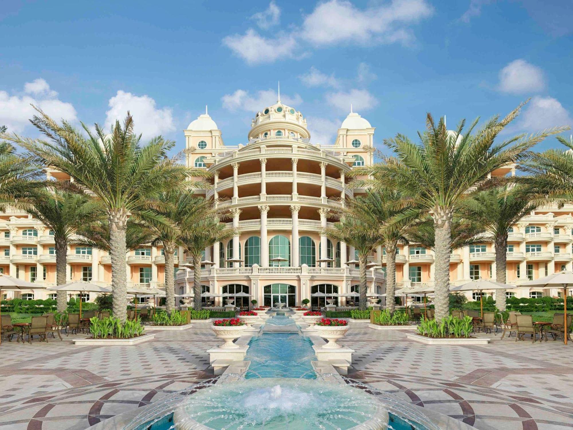 Raffles The Palm Hotel Dubai Exterior photo The Atlantis Hotel
