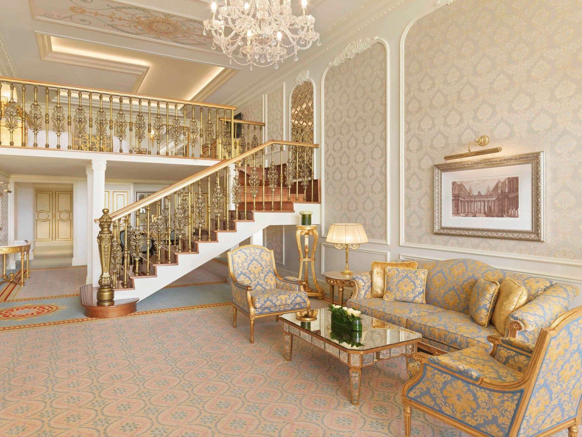 Raffles The Palm Hotel Dubai Exterior photo The interior of the Presidential Suite