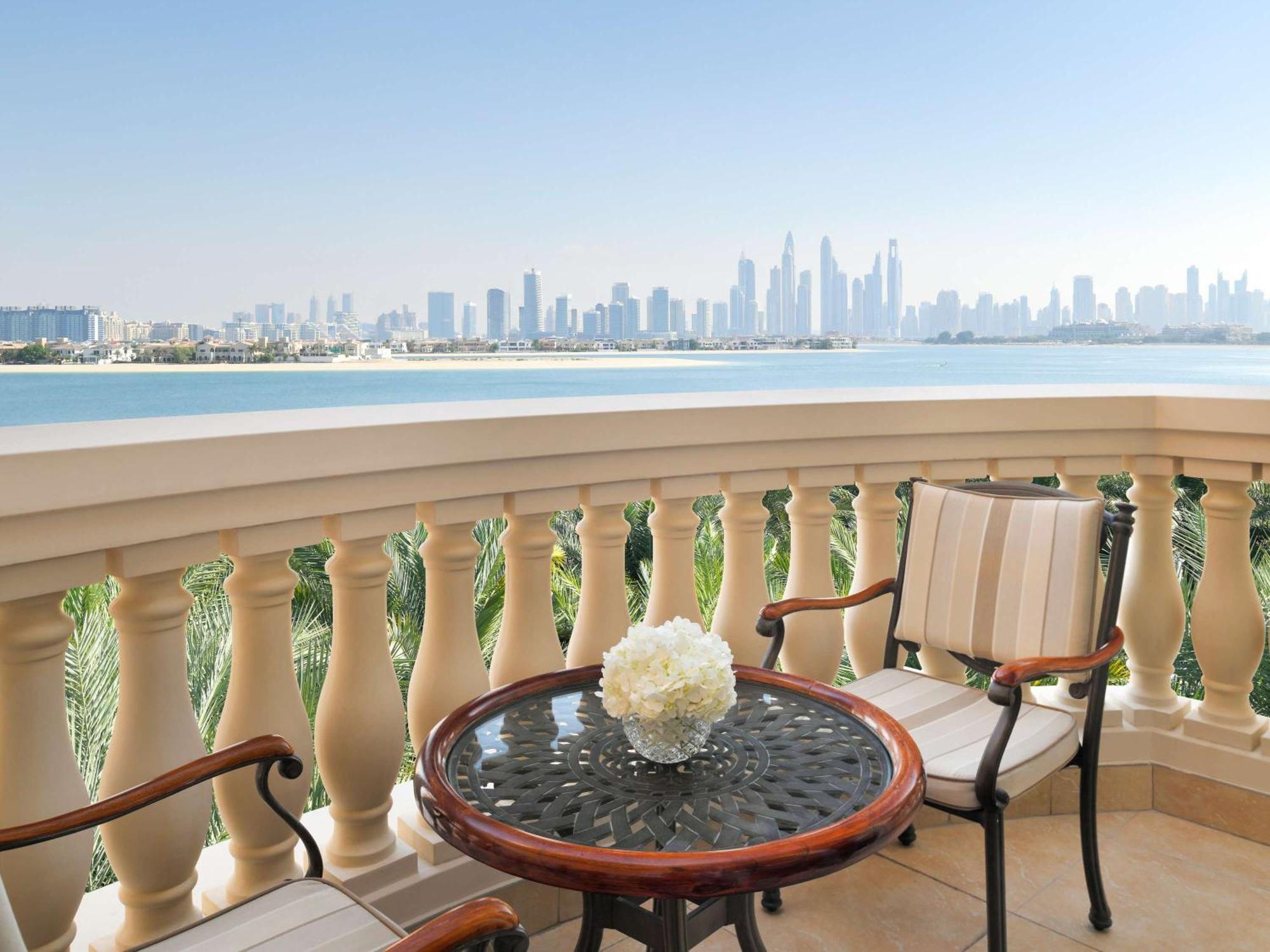 Raffles The Palm Hotel Dubai Exterior photo